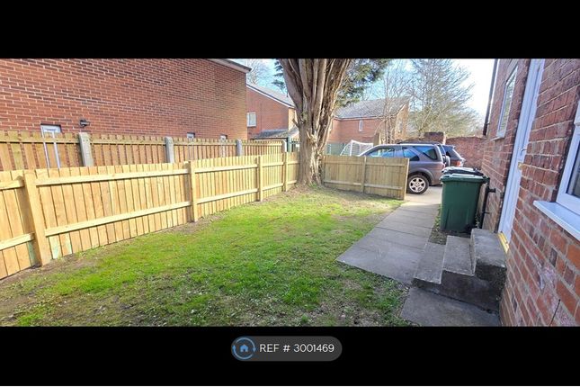 Blackwood Cottages, Shadwell Lane, Leeds photo 3