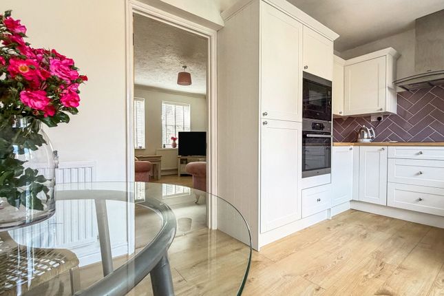 4, The Ridings, North Ferriby photo 4