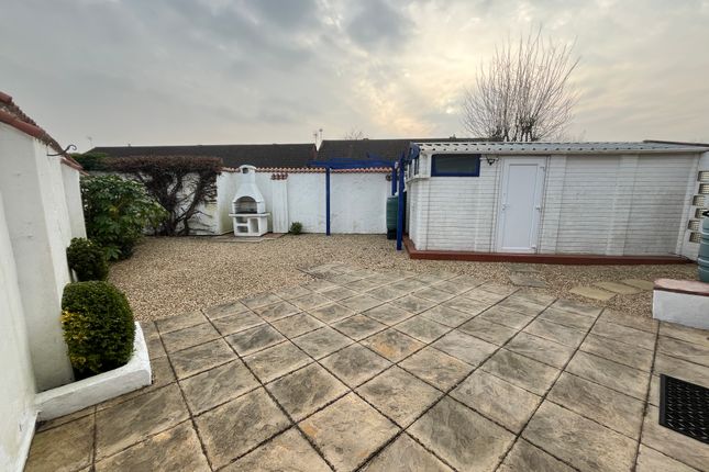 51, Caroline Road, Lincoln photo 3