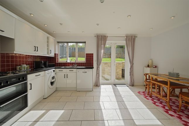 5, Ladyroyd, Barnsley photo 4