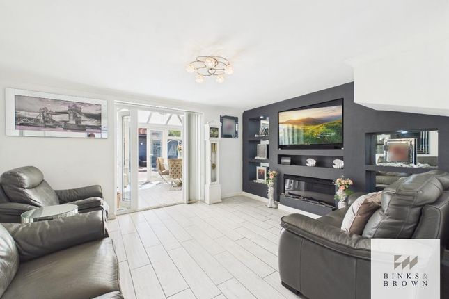 2, Welling Road, Grays photo 3