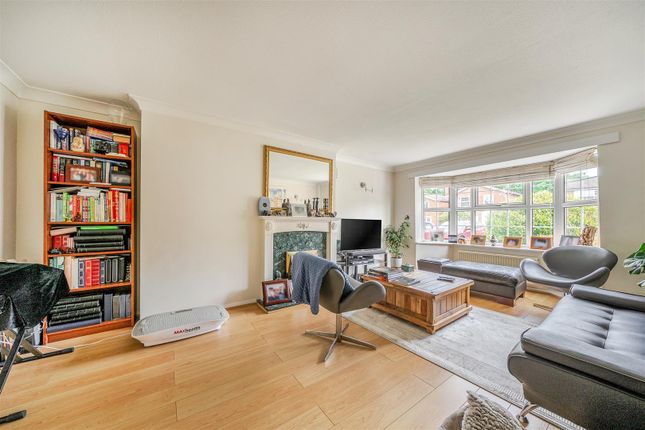 26, Greenwood Grove, Winnersh photo 3