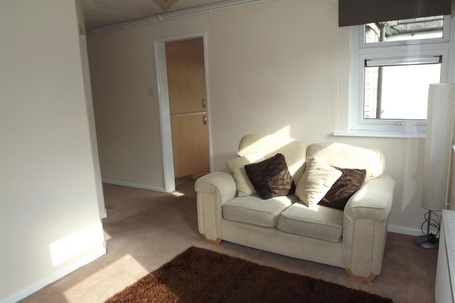 35, Swadlincote photo 5
