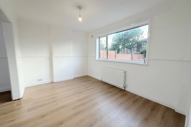1, Burnfield Road, Manchester photo 2