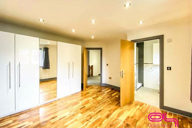 10, Alder Close, Cheadle photo 5