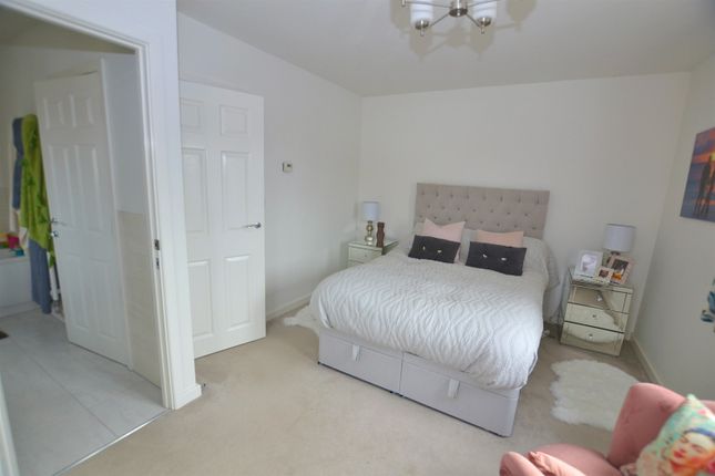 Town house for sale in Bluebell Road, Holmes Chapel, Crewe