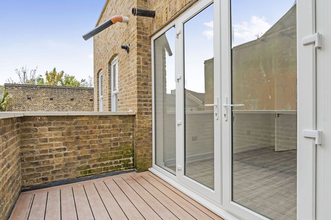 Flat 7, Haigh Apts 1A Rippolson Road, London photo 4