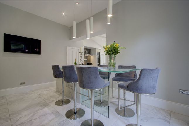 Breakfast Bar