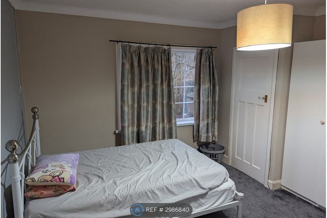 Aberford Road, Wakefield photo 5