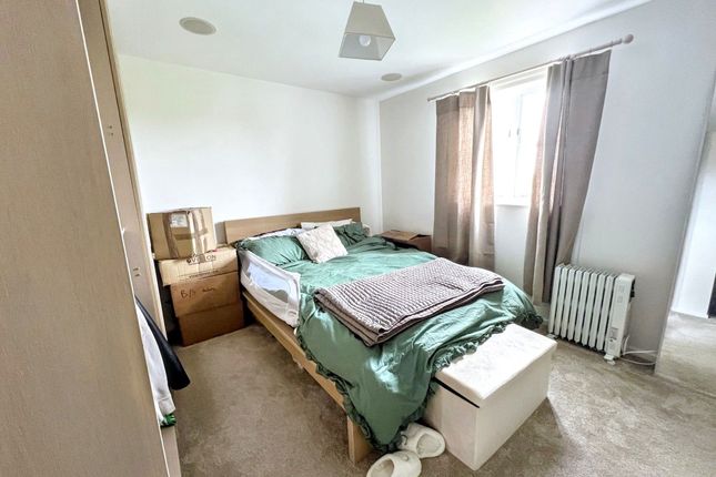 22, Kielder Close, Newcastle upon Tyne photo 5