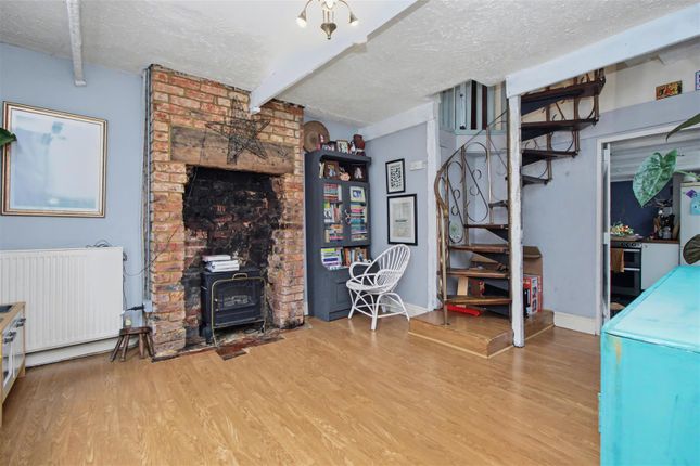 11, High Street, Ringstead photo 5