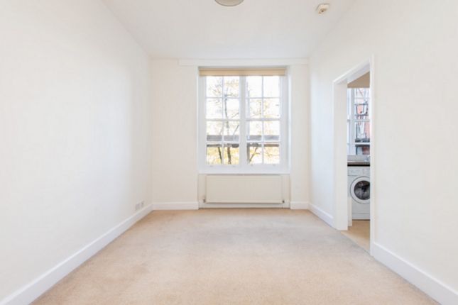1-bed flat on Flat 3G, 1, Grove End House, Grove End Road, London, £2,578/mo