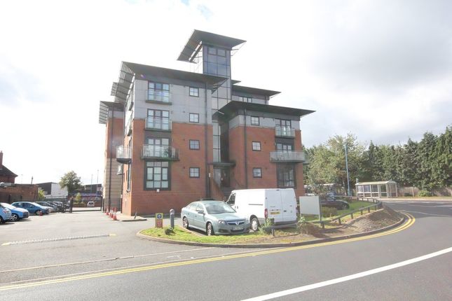 2 bed flat to rent in The Heights, Walsall Road, West Bromwich