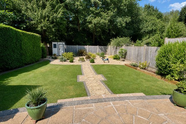 49, Bracken Road, Ferndown photo 2