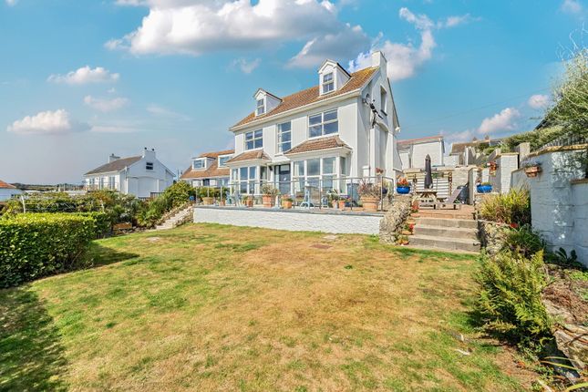 Tremabyn, Chy An Dour Road, Praa Sands photo 2