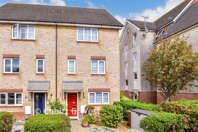 23, Olliver Acre, Littlehampton photo 2