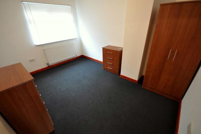 28, Welton Mount, Leeds photo 4