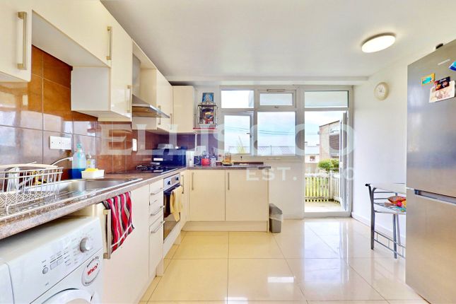 Flat for sale in Buckingham Court, Wembley