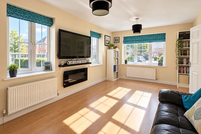 Wilton Close, Cannock photo 3