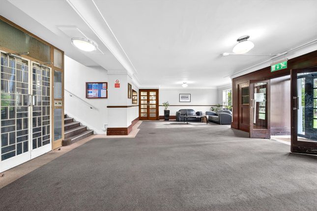 Flat 17, Langham Court, Wyke Road, London photo 3