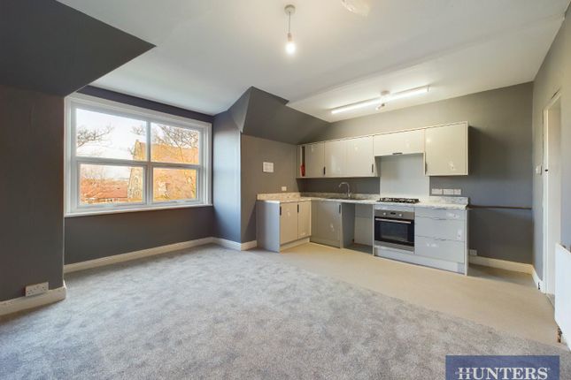 Flat C, 43, West Avenue, Filey photo 2