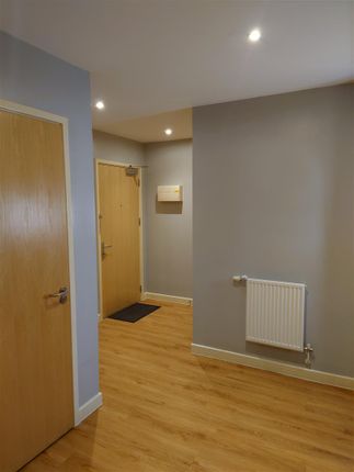 Flat for sale in Osprey Court, Barnard Square, Ipswich