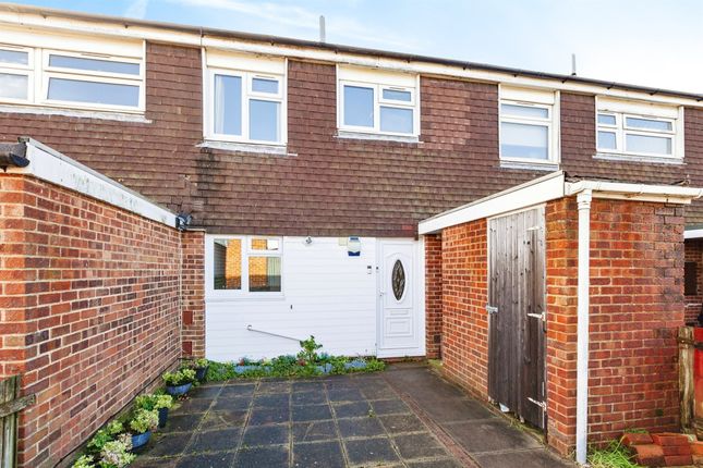 Thumbnail Terraced house for sale in Colin Way, Slough