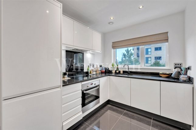 Flat 20, Beuth House, 3, Swannell Way, London photo 4