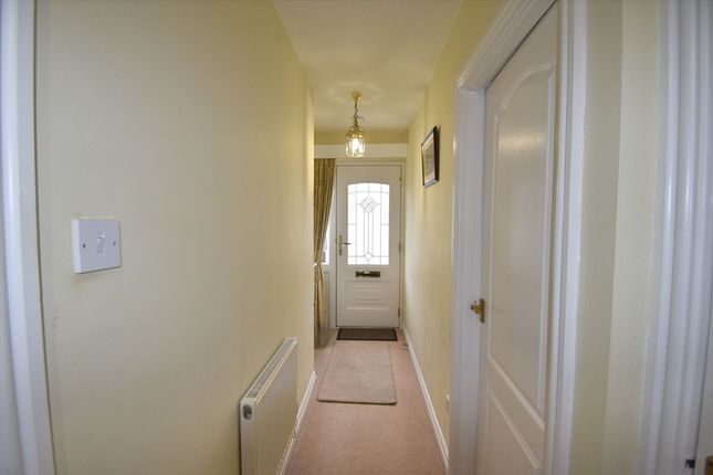 35 Woodbrook, High Peak photo 2