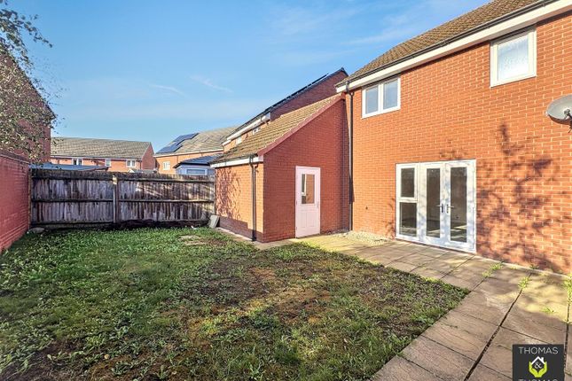 Fauld Drive Kingsway, Gloucester photo 2