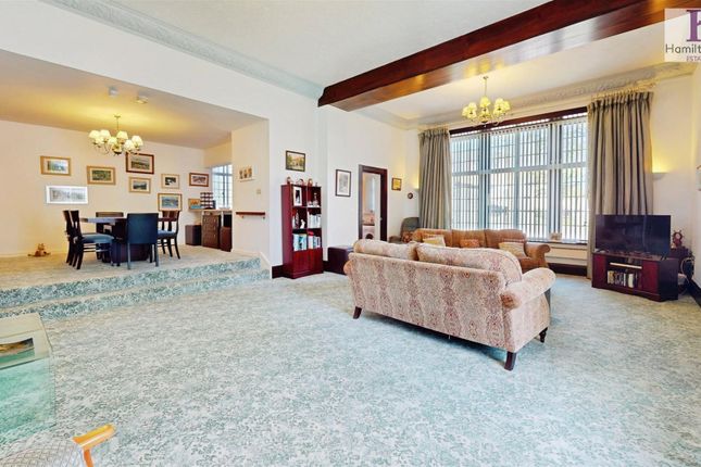 8, Sinderhill Court, Halifax photo 4