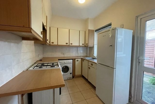 Thumbnail Terraced house to rent in The Drive, Thornton Heath