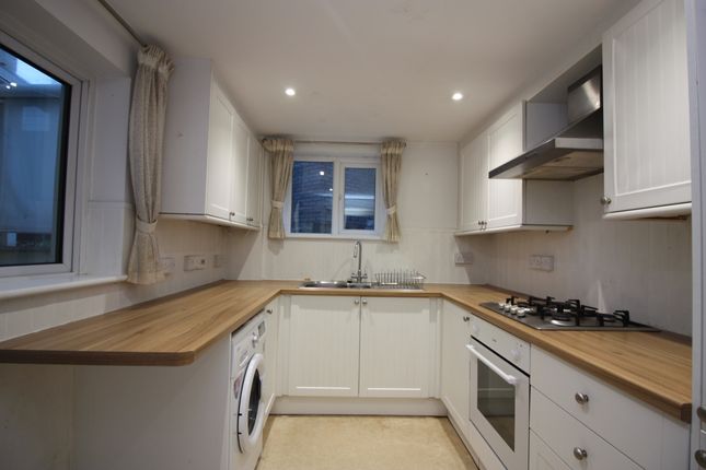 Thumbnail Terraced house to rent in Pavilion Place, St. Leonards, Exeter