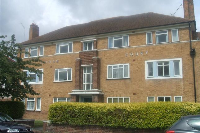 Thumbnail Flat to rent in Kingston Road, Staines
