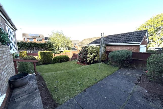 8, Lanehead Walk, Rugeley photo 2