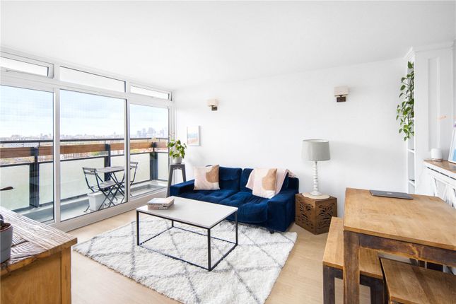 Flat for sale in Cuff Point, Columbia Road, Bethnal Green, London