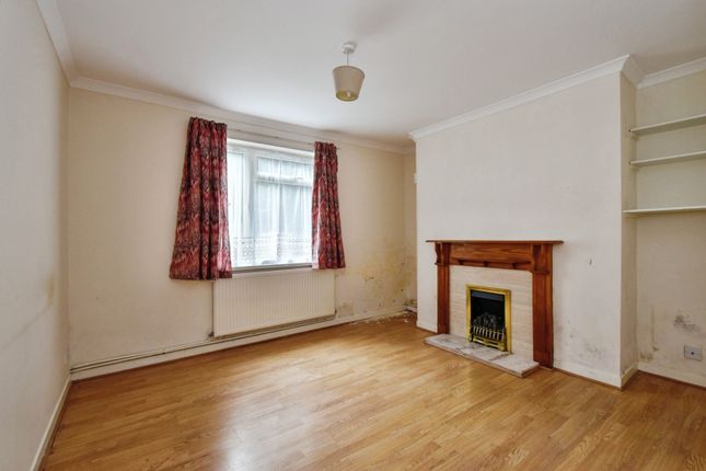13, 13 Derwydd Avenue, Gwaun Cae Gurwen photo 2