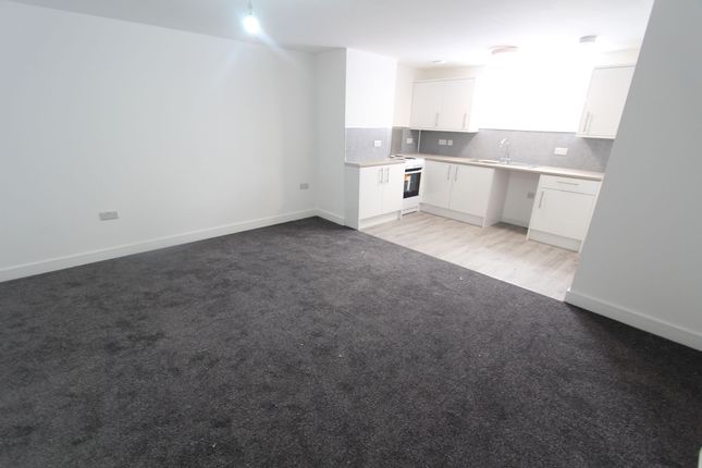 Flat to rent in Flat 6 102 Chaucer Close, Sheffield