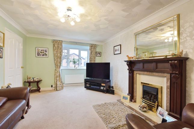 22, Fernleigh Drive, Rotherham photo 2