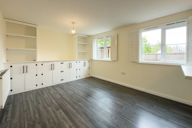 38, Exel Drive, Birmingham photo 3