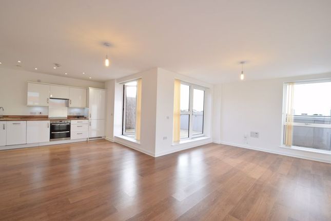 Thumbnail Flat to rent in 122 Dovetail Place, Lawrence Road, Seven Sisters
