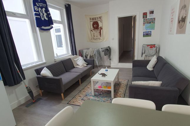 27 Tydfil Place, Cardiff photo 4