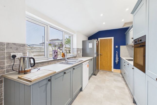 26, Treassowe Road, Penzance photo 4