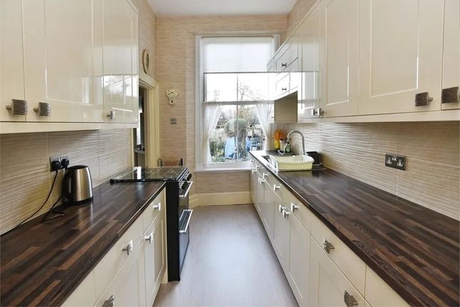 19, Powderham Road, Newton Abbot photo 3