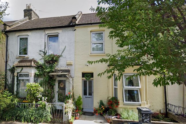 Thumbnail Property to rent in Shrubbery Road, London