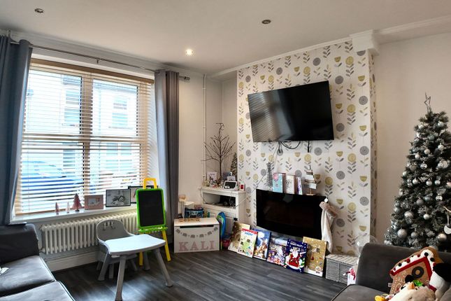 22 Edmund Street, Bargoed photo 2