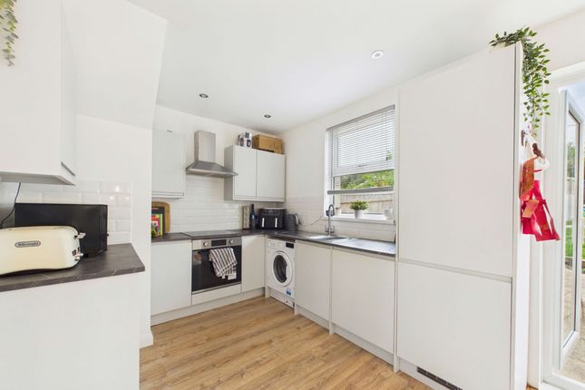 9 Barnfield Road, Paignton photo 4
