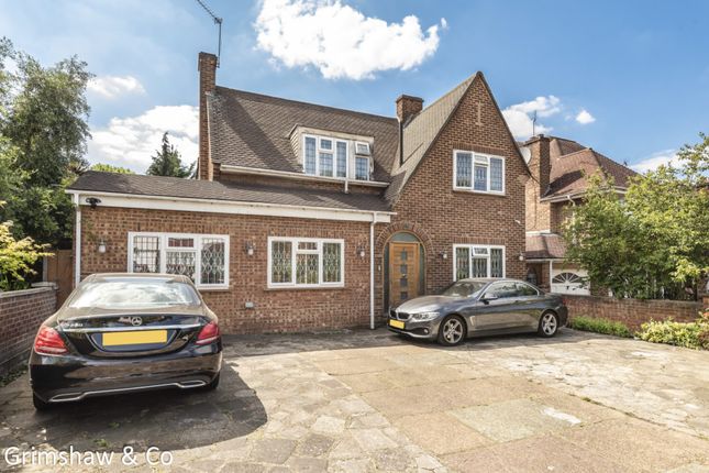 Thumbnail Detached house to rent in Birkdale Road, Ealing