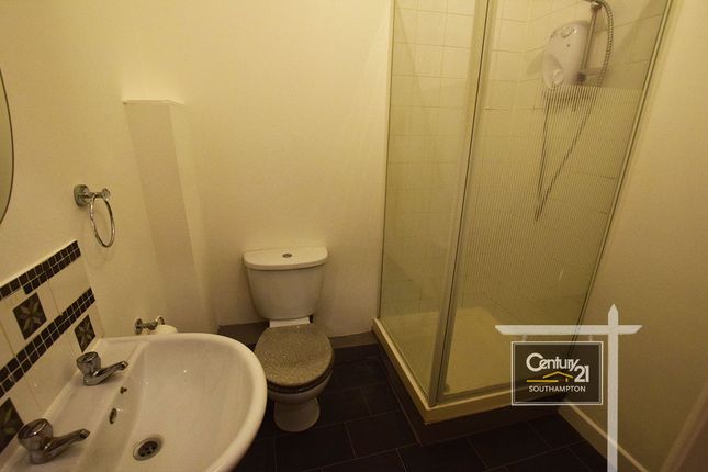 Flat 10,  32, Clifton Road, SOUTHAMPTON photo 4