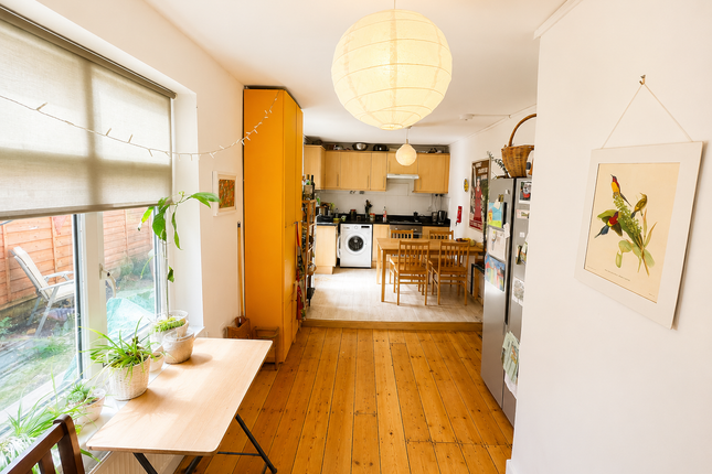 303, Wightman Road, London photo 2